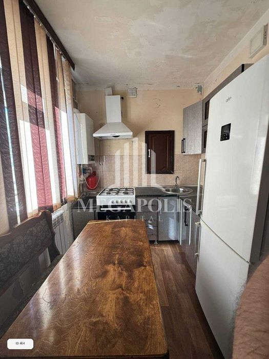 Buxoro 7-mikrorayonda 3 xonali kvartira arzon narxda sotiladi. №464