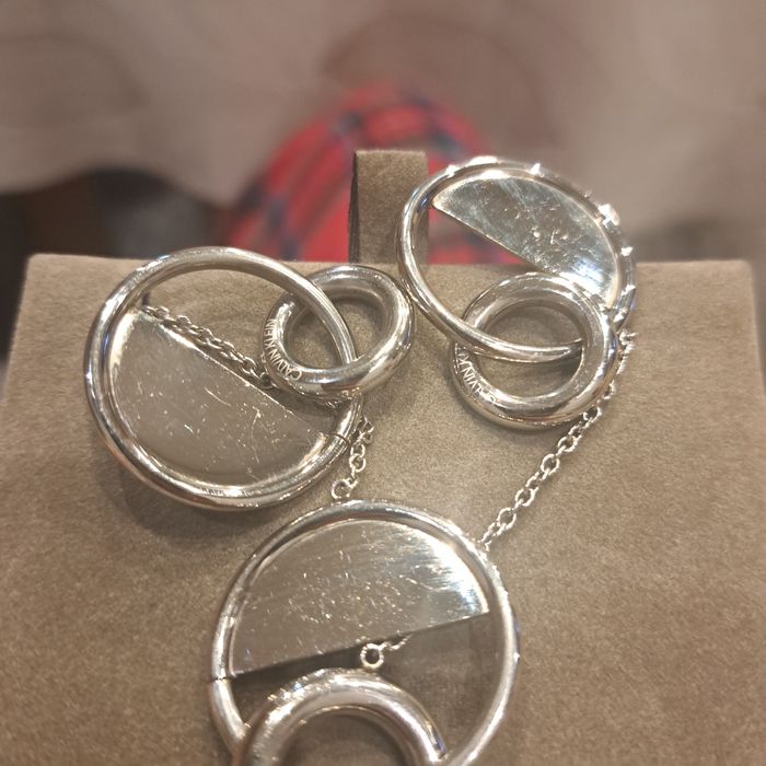 Обеци и гривна Calvin Klein