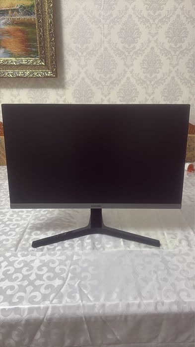 Монитор Samsung
