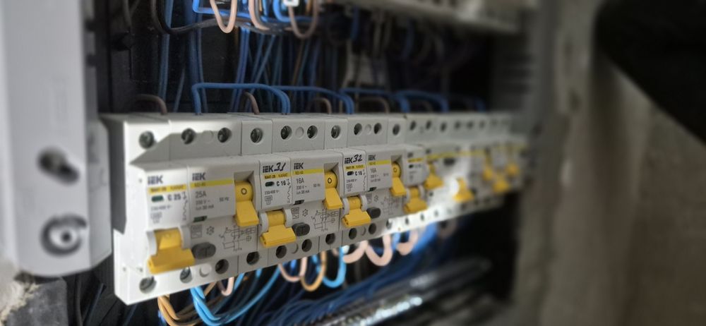 Электромонтаж 230В и 380В