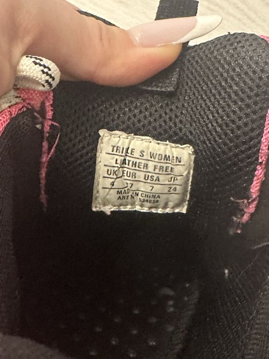 Balenciaga Triple S Roz