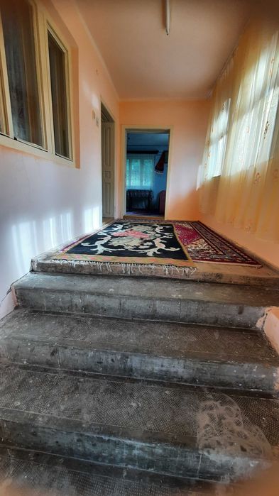 Casa si gradina de vanzare