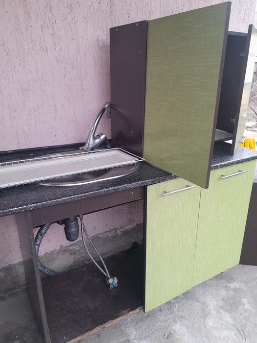 Кухонный шкаф б/у