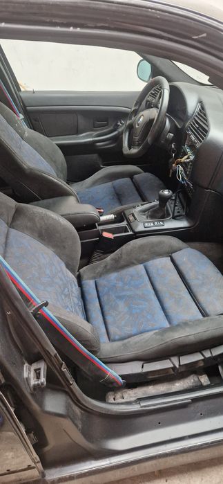 Vand e36 1.8 is 2.0 pe masina