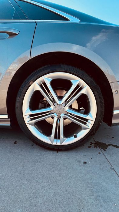 Vând jante Audi R21