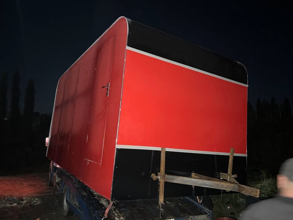 Food truck koʻchma dokon sotiladi srochna