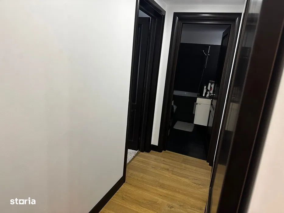 Apartament 3 camere transformat in 2 - Romarta - 84 mp