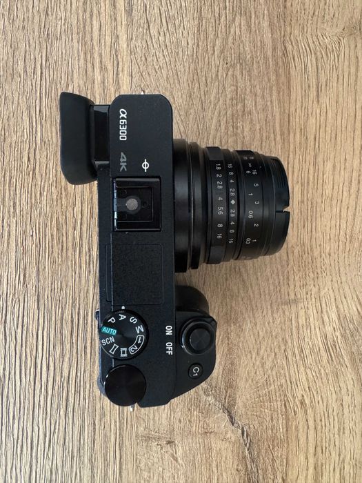 Продавам фотоапарат Sony A6300
