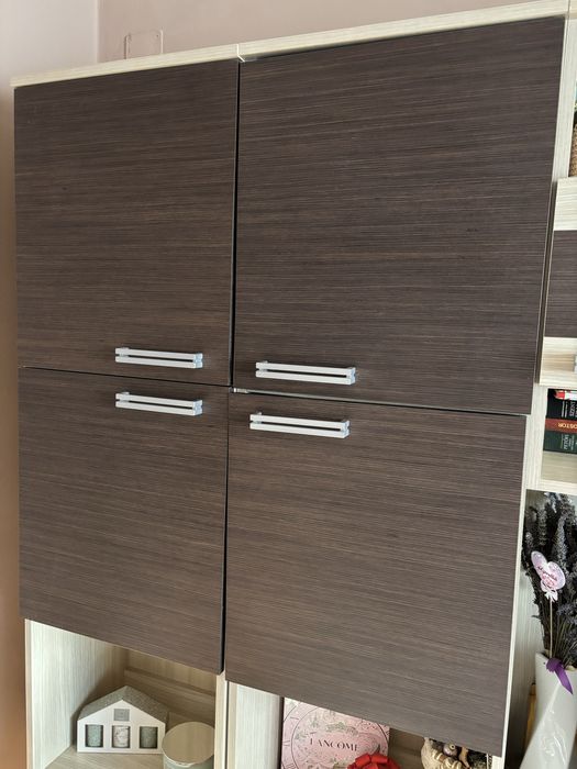 Mobilă de cameră/living