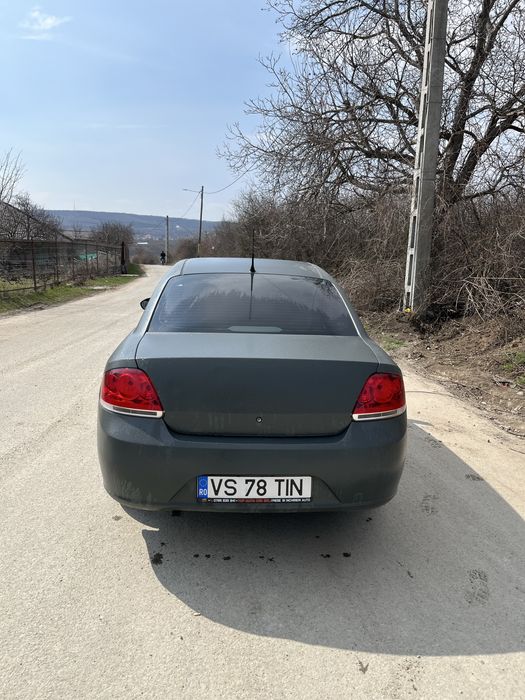 Se vinde fiat Lineia