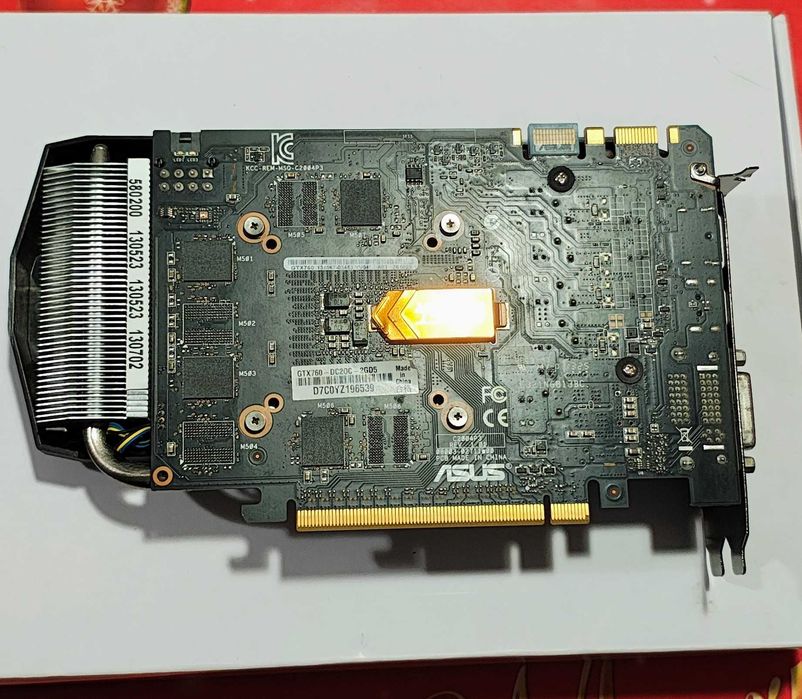 ASUS GeForce GTX 760 DirectCU II OC 2GB GDDR5