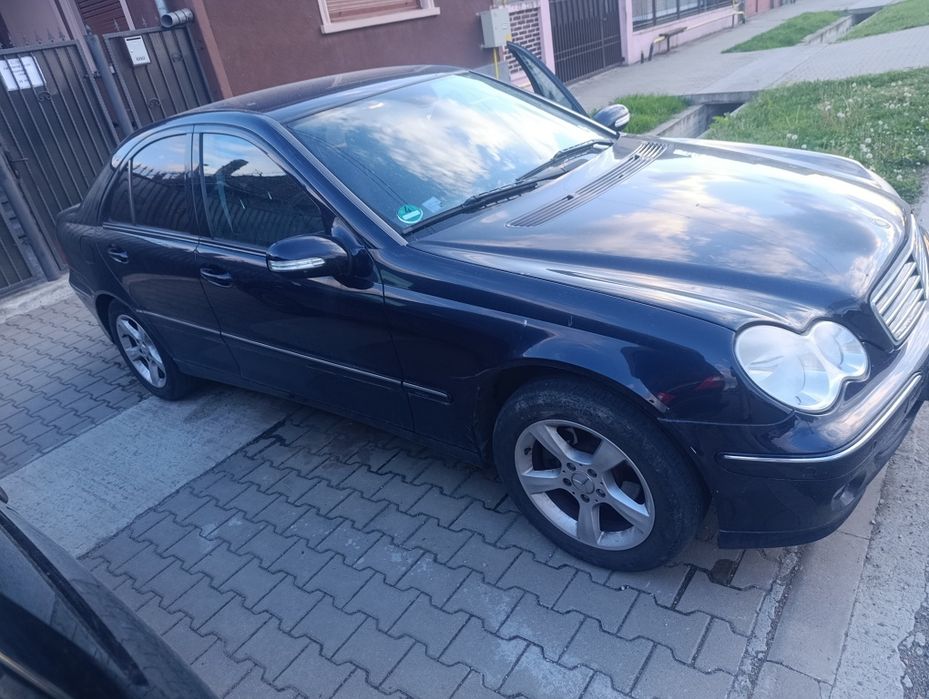 Mercedes-   Benz