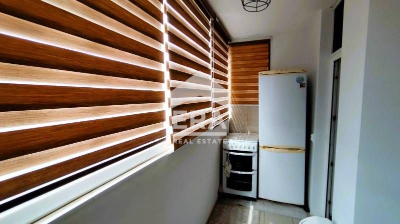 Обзаведен 3-стаен, Възрожденци