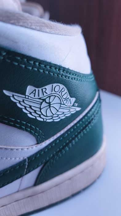 Jordan 1 mid green sale