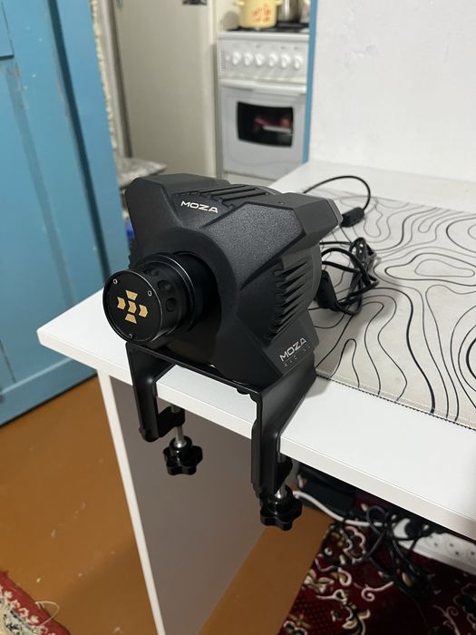 Игровой руль Moza R3