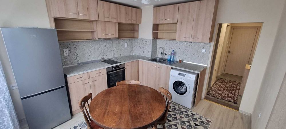 Дава се под наем Едностаен апартамент в Плевен, 9-ти квартал - 55 кв.м за 357 € - Снимка #4