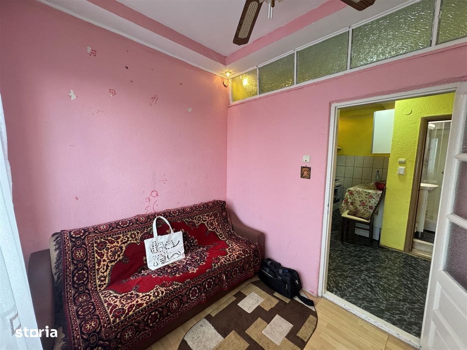 Apartament de vânzare – 2 camere, 40 mp, etaj 2 – Piața Cibin