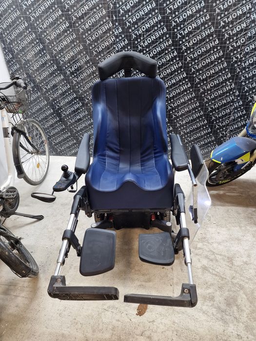 Инвалиден стол Q400m