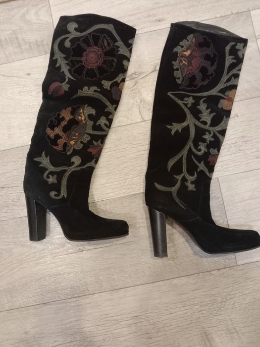 Продаю сапоги замшевые