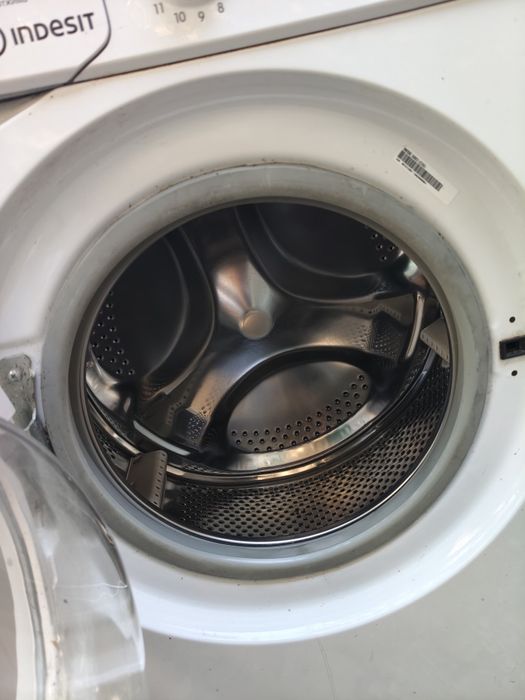 Стиральная машинка indesit