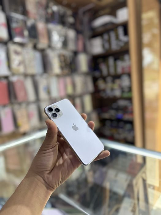 Iphone 11 pro 256gb 78. Radnoy