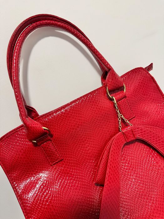 Неизползвана чанта и обувки- лот