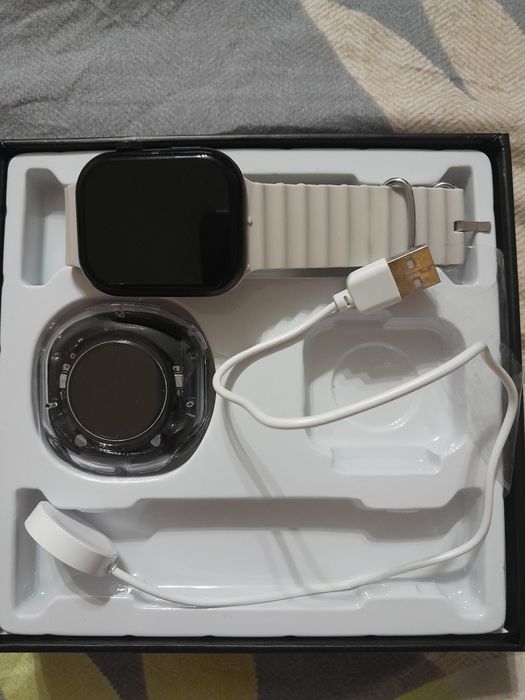 Смарт часы с наушниками