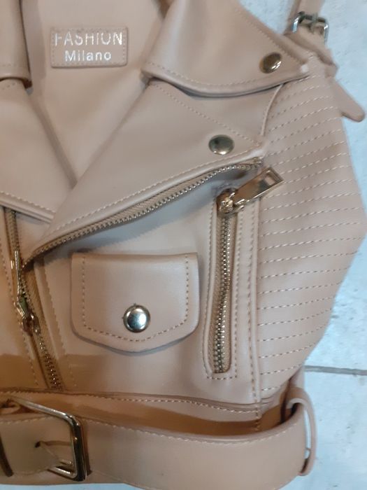 Дамска италианска кожена раница