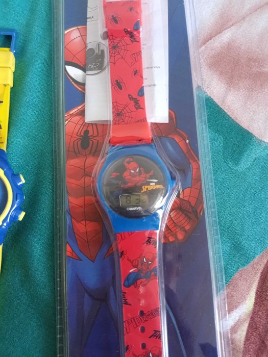 2 ceasuri de mana pentru copii,30 ron