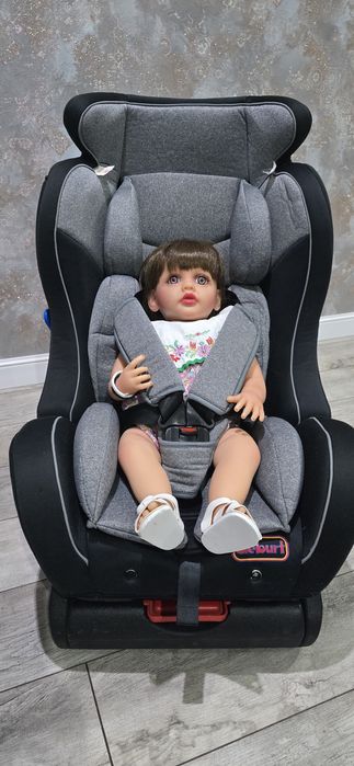 Автокресло (0+) Универсальное
