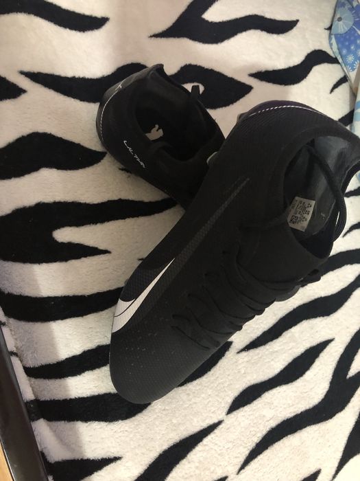 Ghete fotbal puma ultra ag/fg