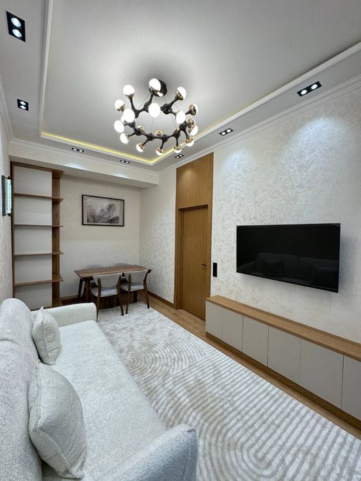 Юнусабад 13.  Мегапланет.  3/10/11. Новостройка