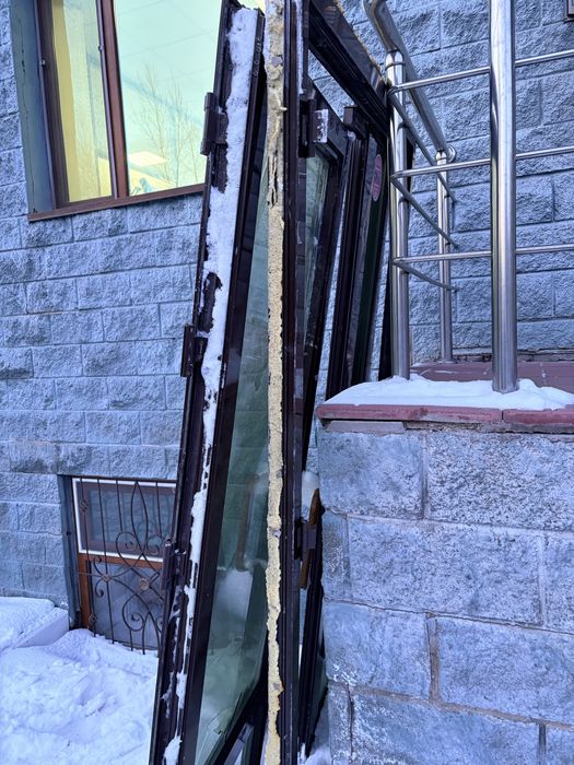 Двери металопластик.