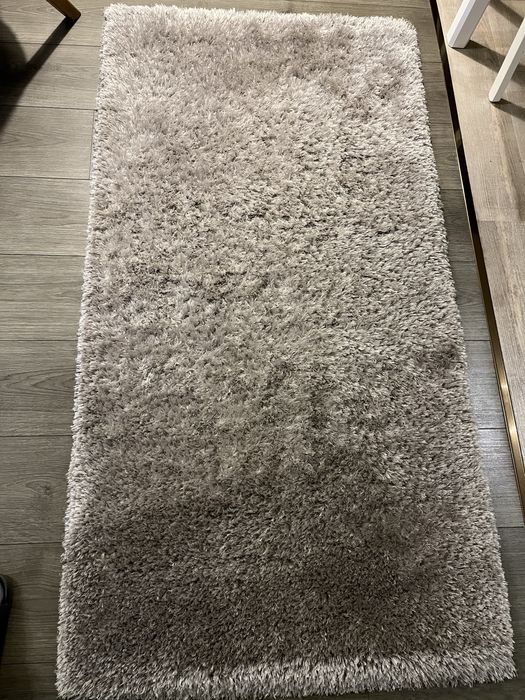 Продавам килим пътека