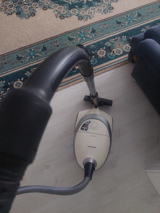 Продам пылесос Samsung  ,моющий