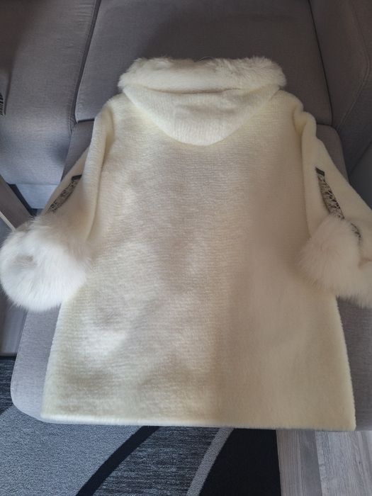 Палто от алкантара