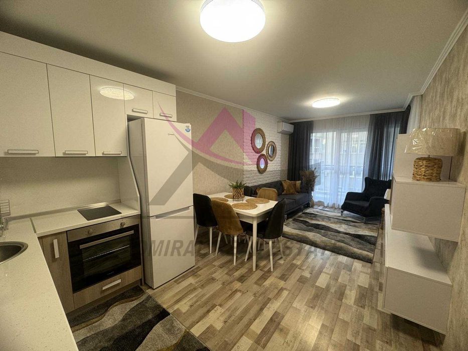 Дава се под наем Тристаен апартамент в Варна, Колхозен пазар - 80 кв.м за 800 € - Снимка #1