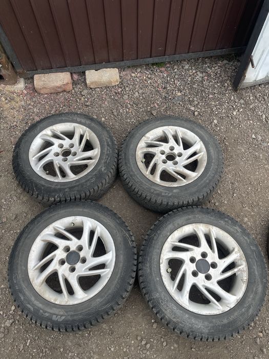 Продам комплект зима с диском