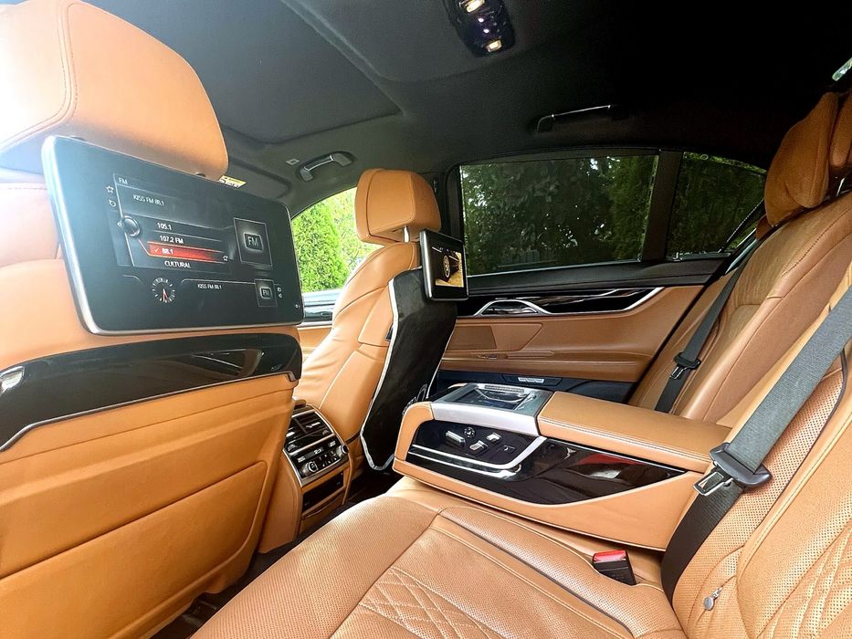 BMW 740Ld xDrive M-Pack | Carbon Core | Parcare din Cheie | Laser
