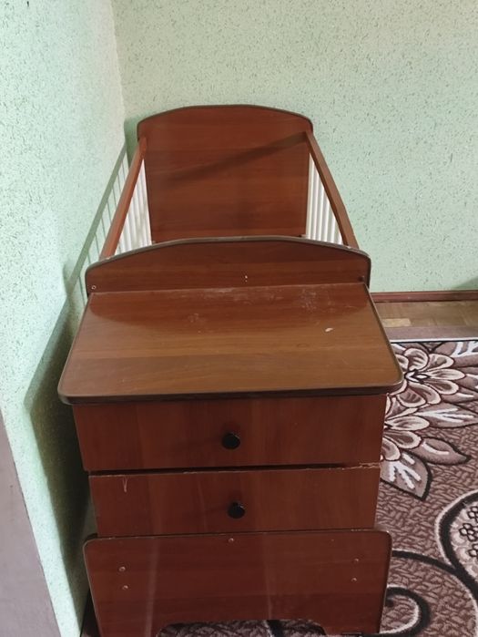 Bolalar kravatchasi sotiladi