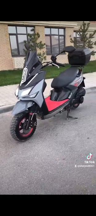 Скутер  в хорошем состоянии.