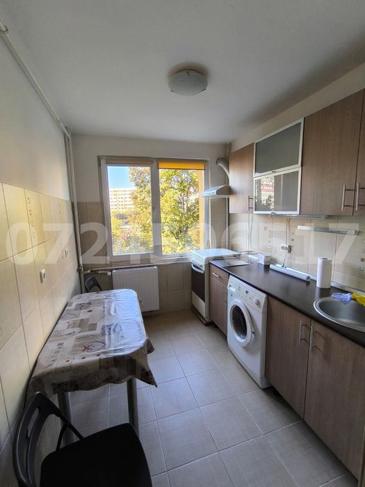 Inchiriez Apartament 2 camere decomandat