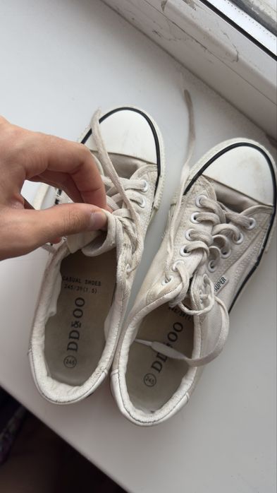 Женские кроссовки для девушек