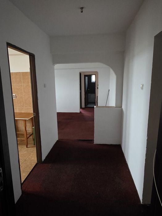 Vând apartament 3 camere