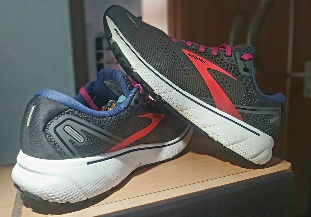 Pantofi Alergare Brooks Ghost 14 – Mar. 40.5 (26 cm) – Stare Foarte