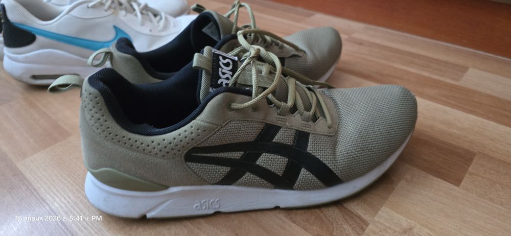 Лот от кецове nike, asics, reebok.