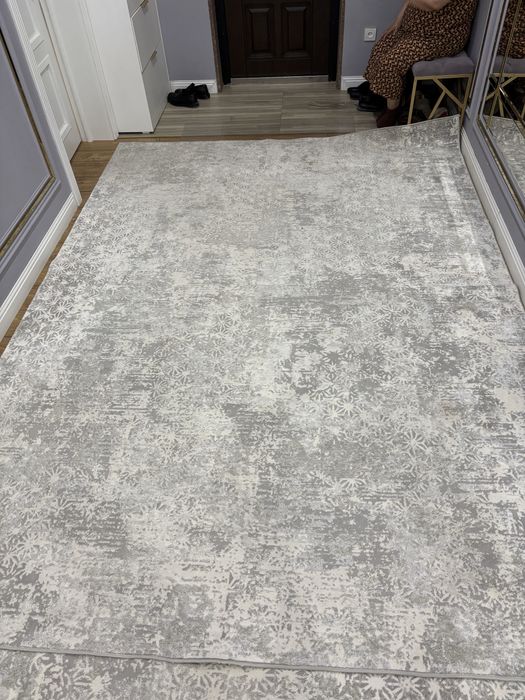 2 кілем сатылады. 20000