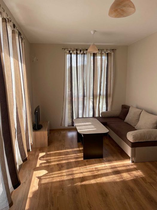 Дава се под наем Двустаен апартамент в Стара Загора, Център - 70 кв.м за 382.5 € - Снимка #3