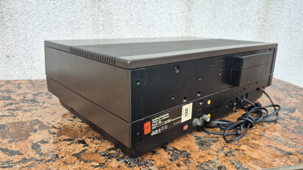 Vând video casette 2000 marca Grunding model 2x4 fabricat made Germany