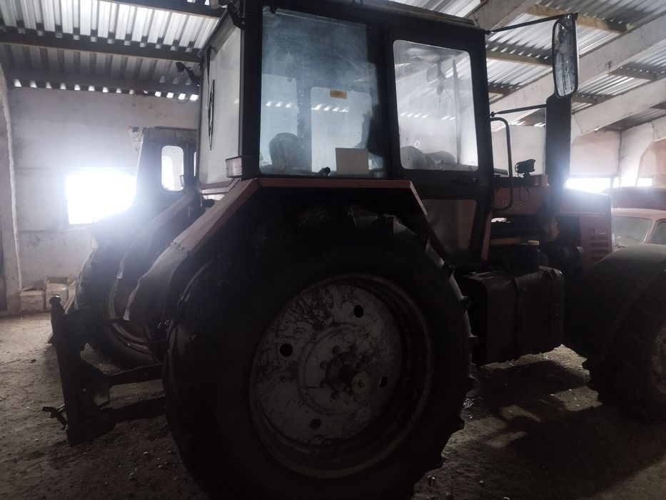 Трактор МТЗ 1221